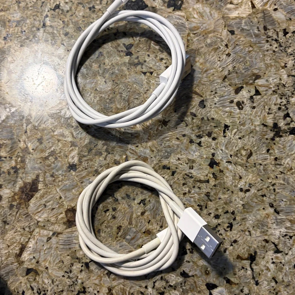3 Apple End Charging Cords